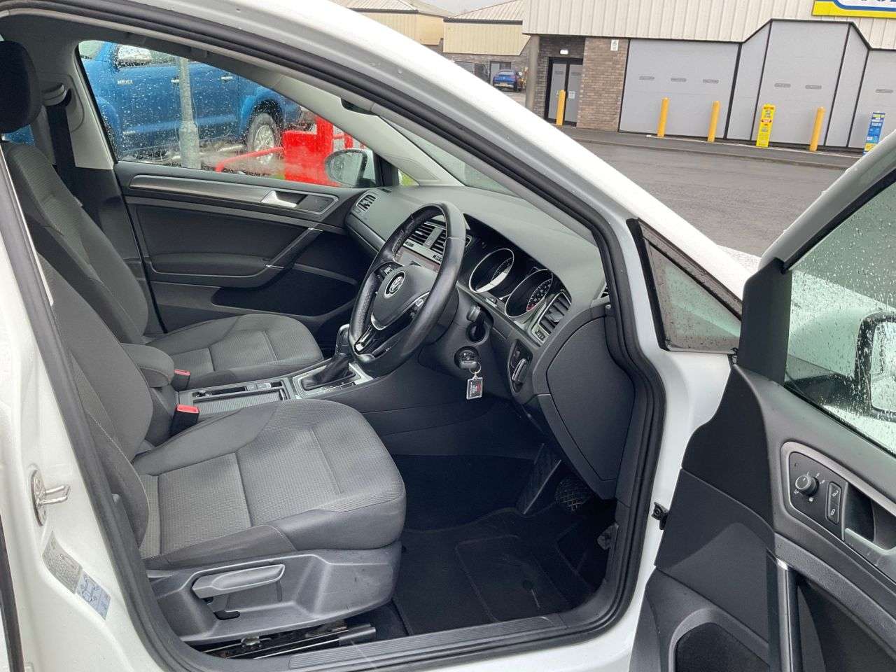 2017 VOLKSWAGEN GOLF 2017 VOLKSWAGEN GOLF