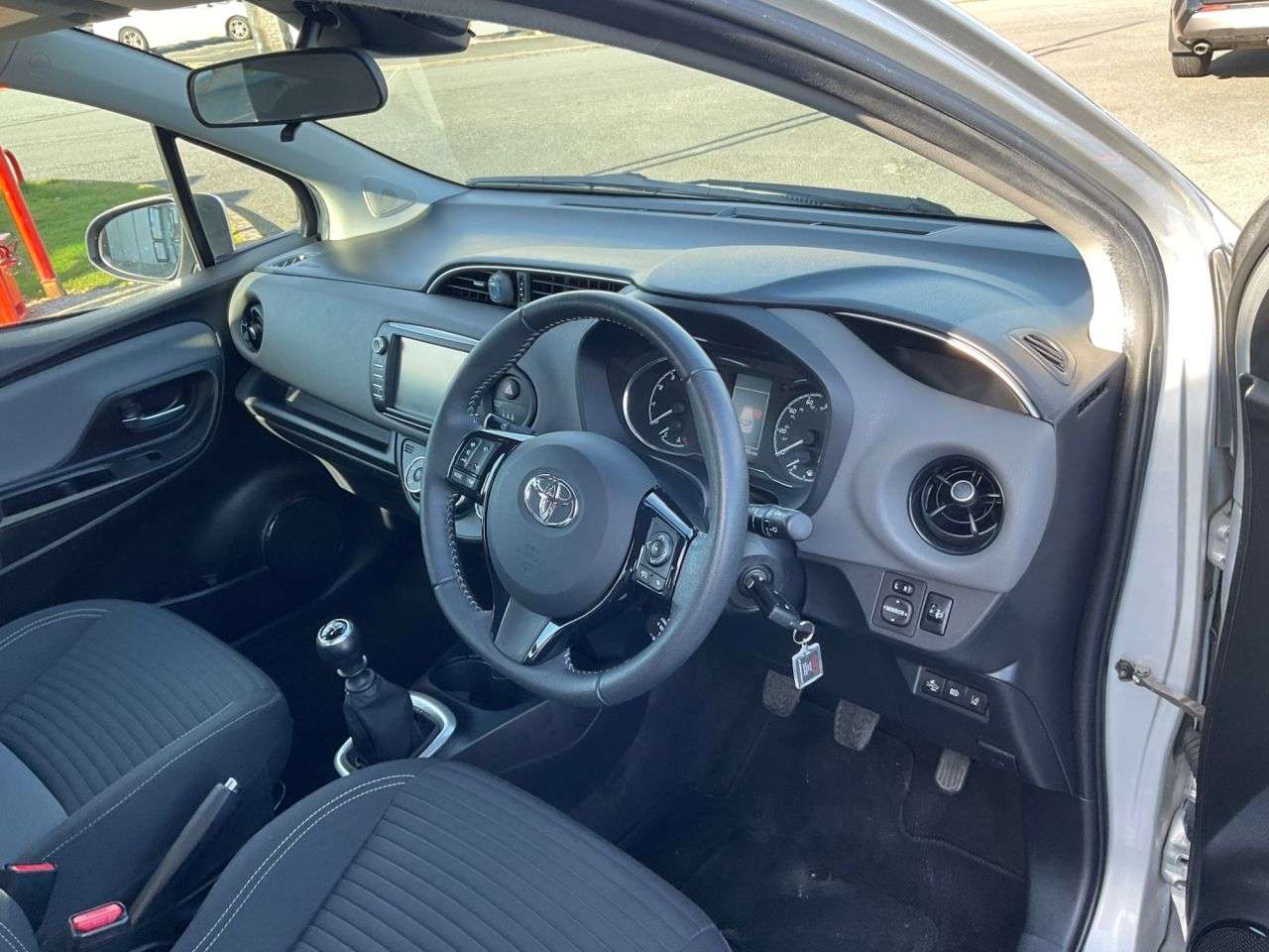 2018 TOYOTA YARIS 2018 TOYOTA YARIS