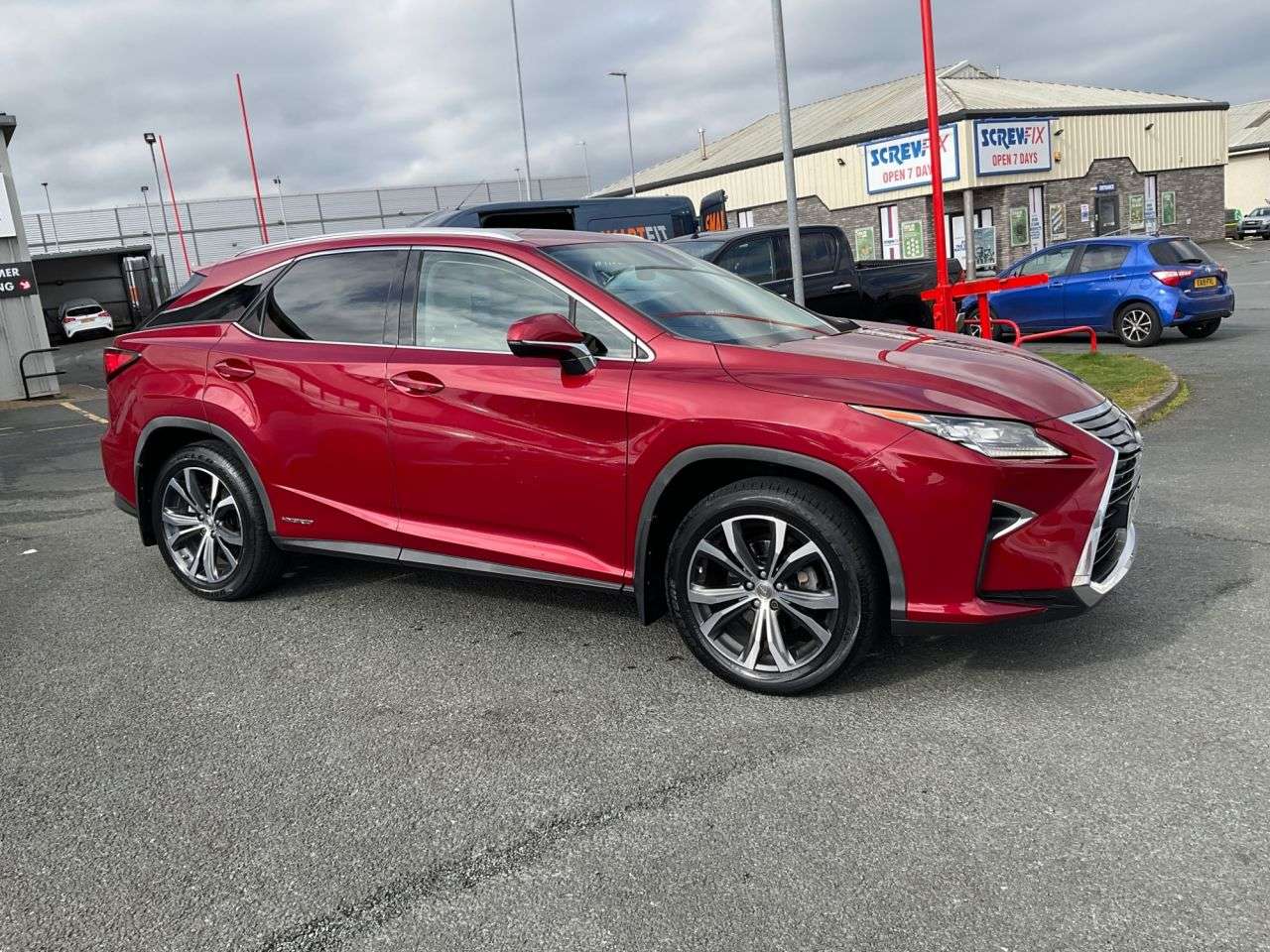 A 2016 LEXUS RX 3.5 450h V6 Luxury SUV 5dr Petrol Hybrid CVT 4WD Euro 6 (s/s) (313 ps) A 2016 LEXUS RX 3.5 450h V6 Luxury SUV 5dr Petrol Hybrid CVT 4WD Euro 6 (s/s) (313 ps)