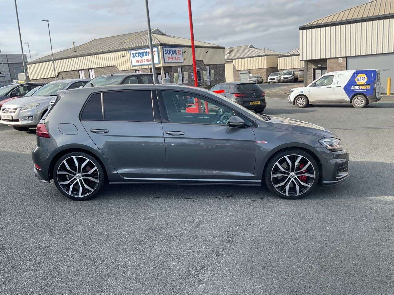 2019 VOLKSWAGEN GOLF 2019 VOLKSWAGEN GOLF