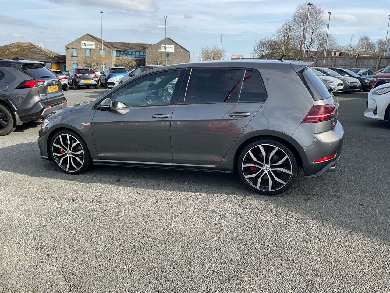 2019 VOLKSWAGEN GOLF 2019 VOLKSWAGEN GOLF