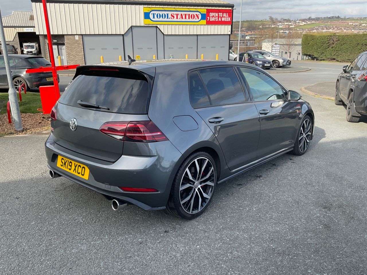 2019 VOLKSWAGEN GOLF 2019 VOLKSWAGEN GOLF