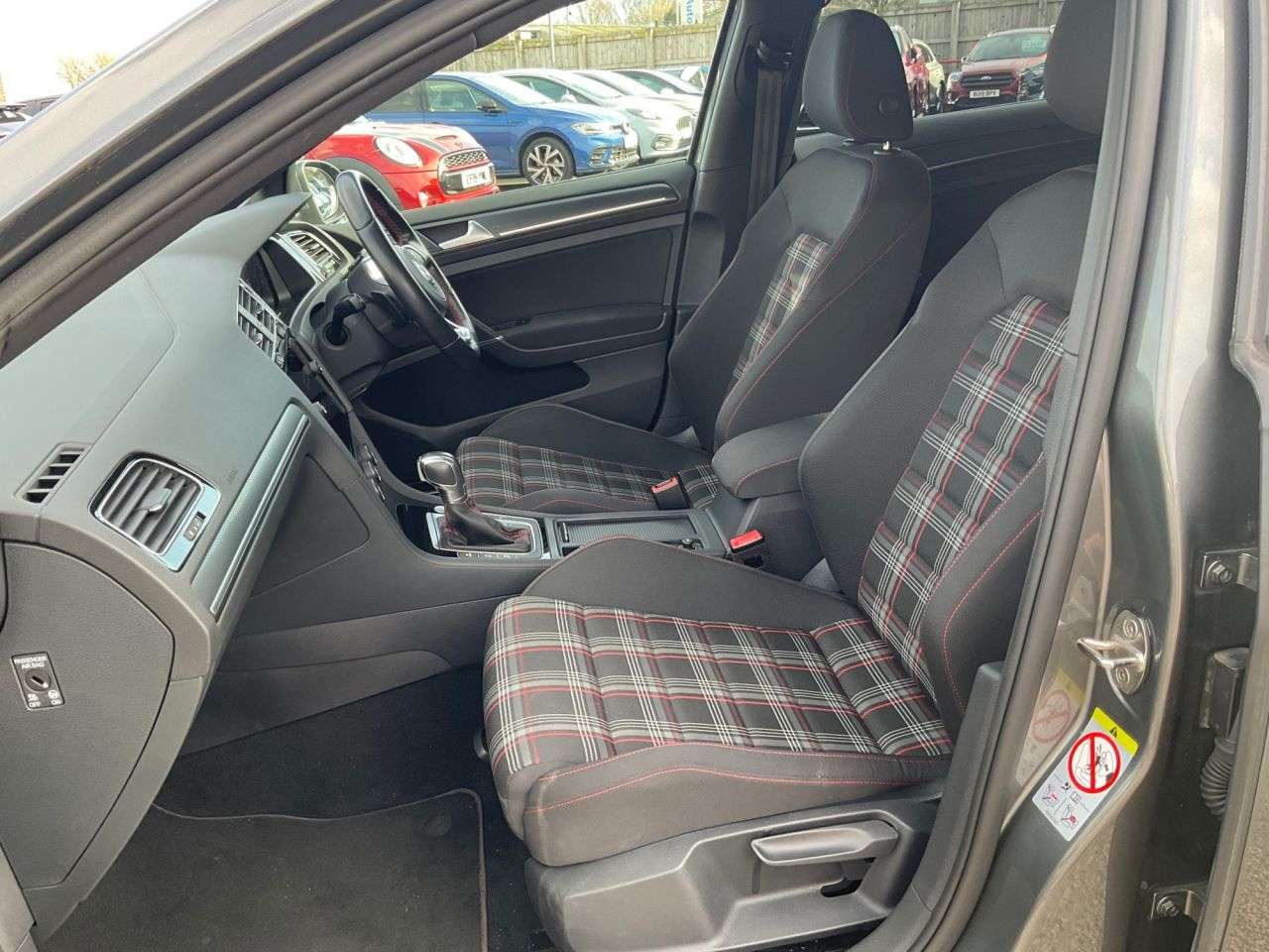2019 VOLKSWAGEN GOLF 2019 VOLKSWAGEN GOLF
