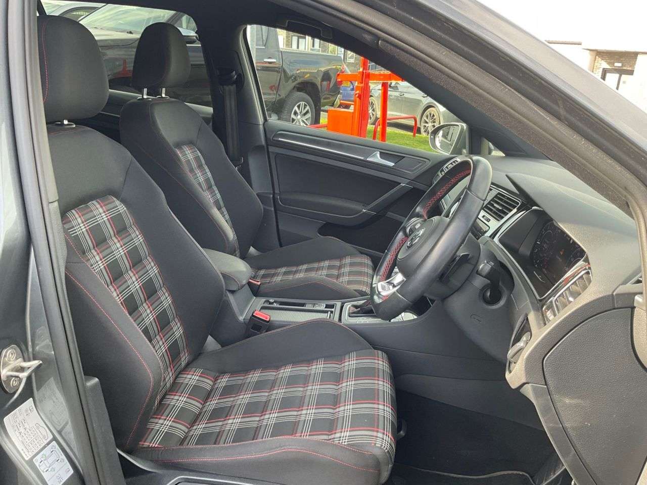 2019 VOLKSWAGEN GOLF 2019 VOLKSWAGEN GOLF