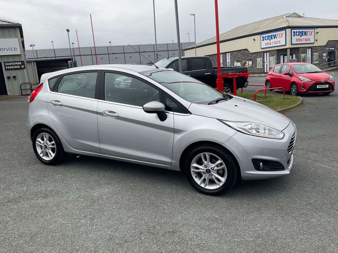 A 2016 FORD FIESTA 1.25 Zetec Hatchback 5dr Petrol Manual Euro 6 (82 ps) A 2016 FORD FIESTA 1.25 Zetec Hatchback 5dr Petrol Manual Euro 6 (82 ps)