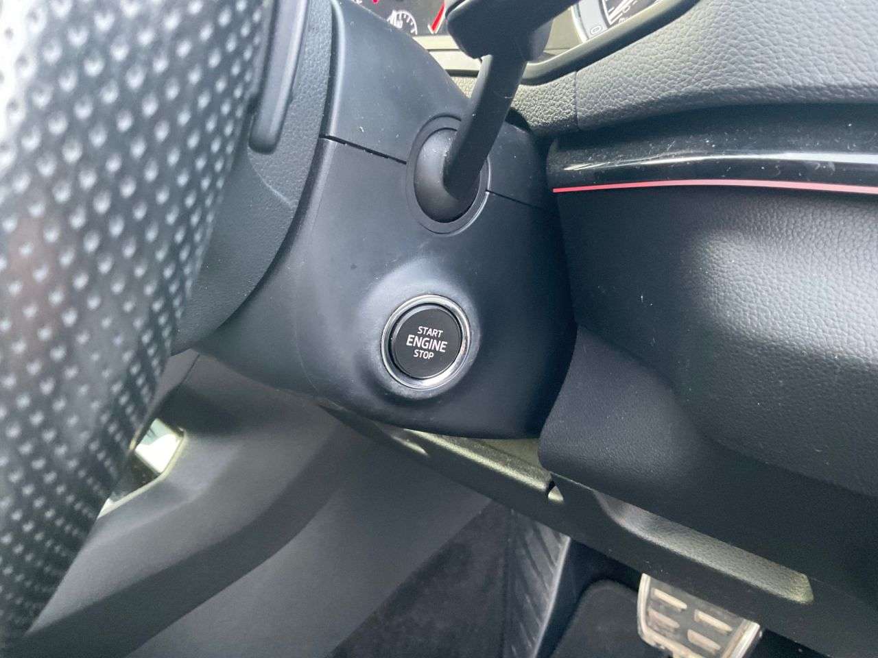2020 SKODA KAROQ 2020 SKODA KAROQ