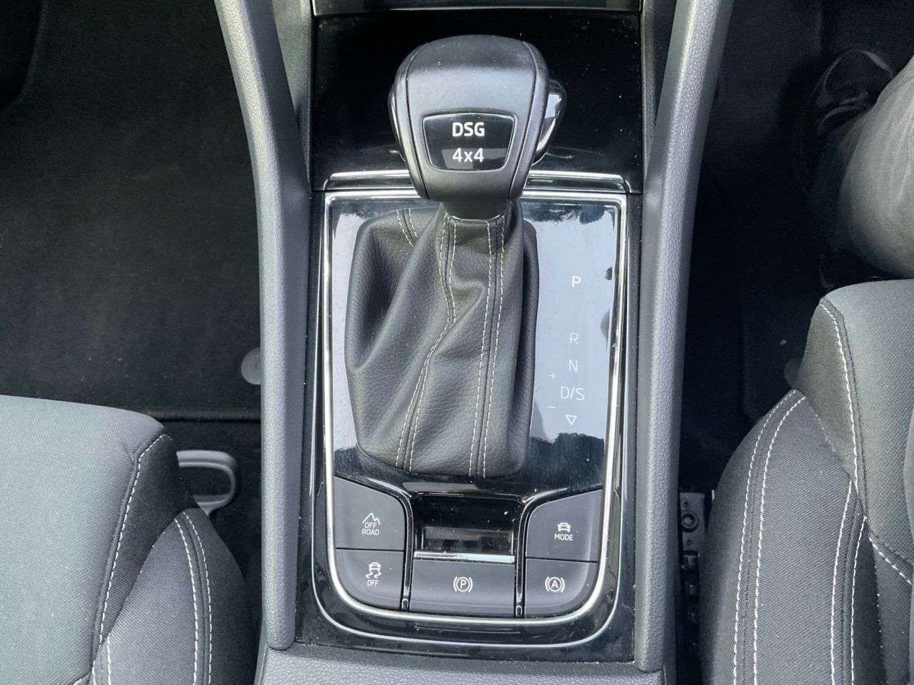 2020 SKODA KAROQ 2020 SKODA KAROQ