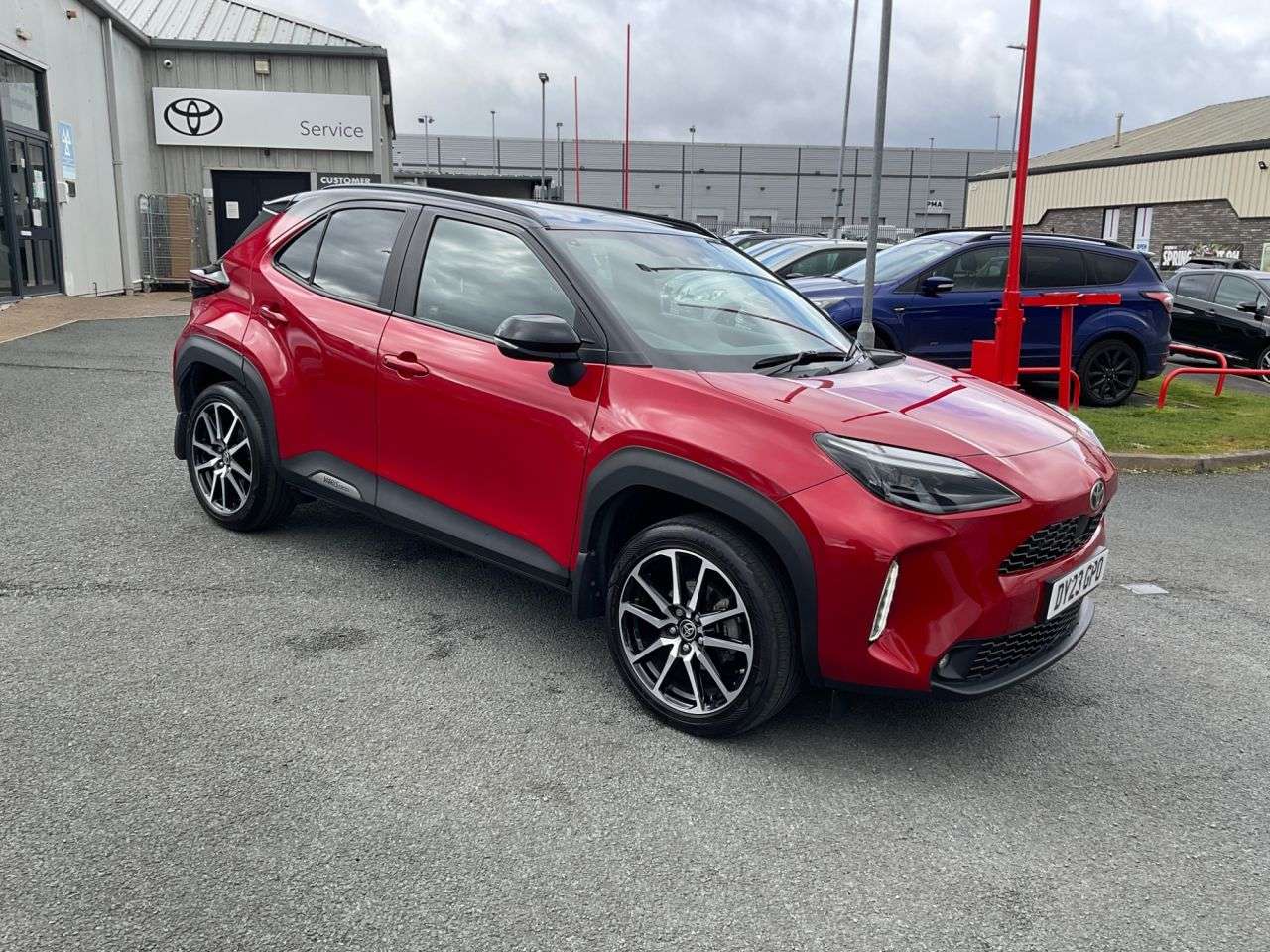 A 2023 TOYOTA YARIS CROSS 1.5 VVT-h GR SPORT SUV 5dr Petrol Hybrid E-CVT Euro 6 (s/s) (116 ps) Camera A 2023 TOYOTA YARIS CROSS 1.5 VVT-h GR SPORT SUV 5dr Petrol Hybrid E-CVT Euro 6 (s/s) (116 ps) Camera