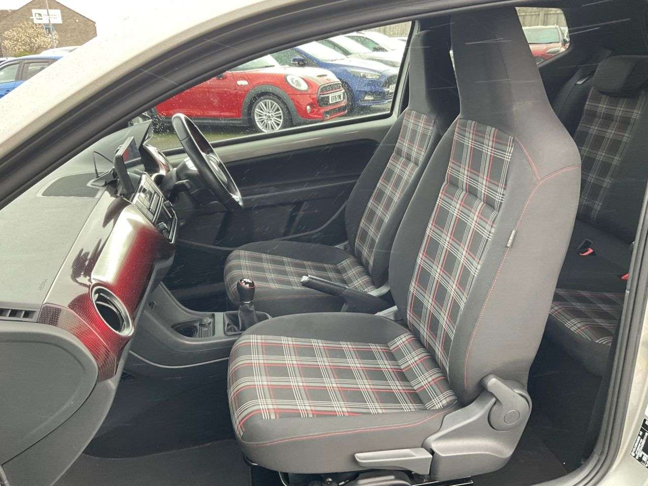 2021 VOLKSWAGEN UP! 2021 VOLKSWAGEN UP!