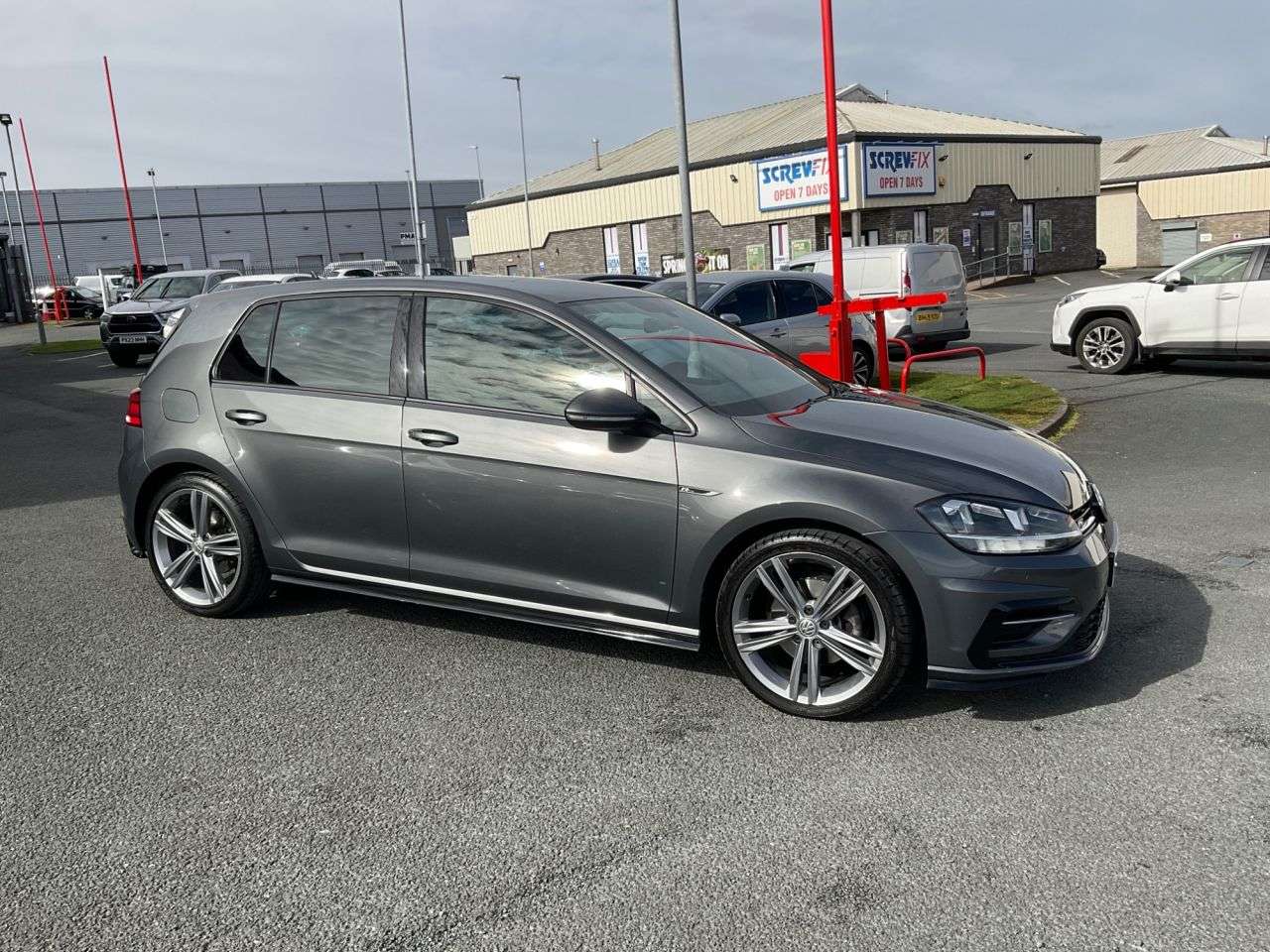 A 2019 VOLKSWAGEN GOLF 1.5 TSI EVO GPF R-Line Hatchback 5dr Petrol DSG Euro 6 (s/s) (150 ps) A 2019 VOLKSWAGEN GOLF 1.5 TSI EVO GPF R-Line Hatchback 5dr Petrol DSG Euro 6 (s/s) (150 ps)