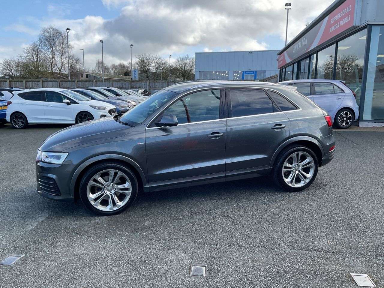 2019 AUDI Q3 2019 AUDI Q3