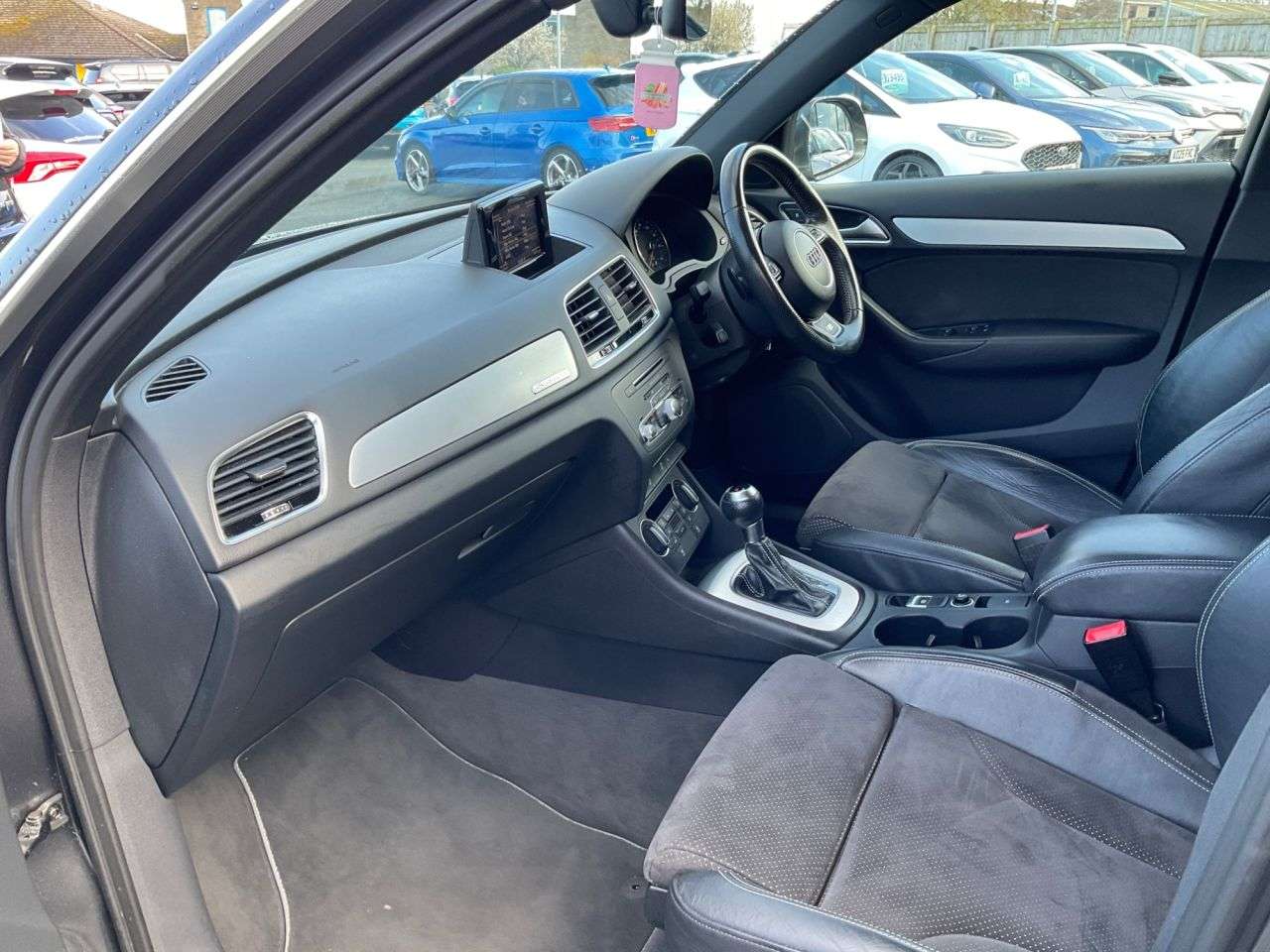 2019 AUDI Q3 2019 AUDI Q3