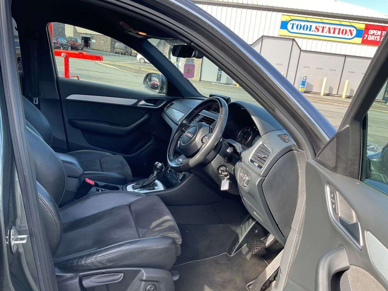 2019 AUDI Q3 2019 AUDI Q3