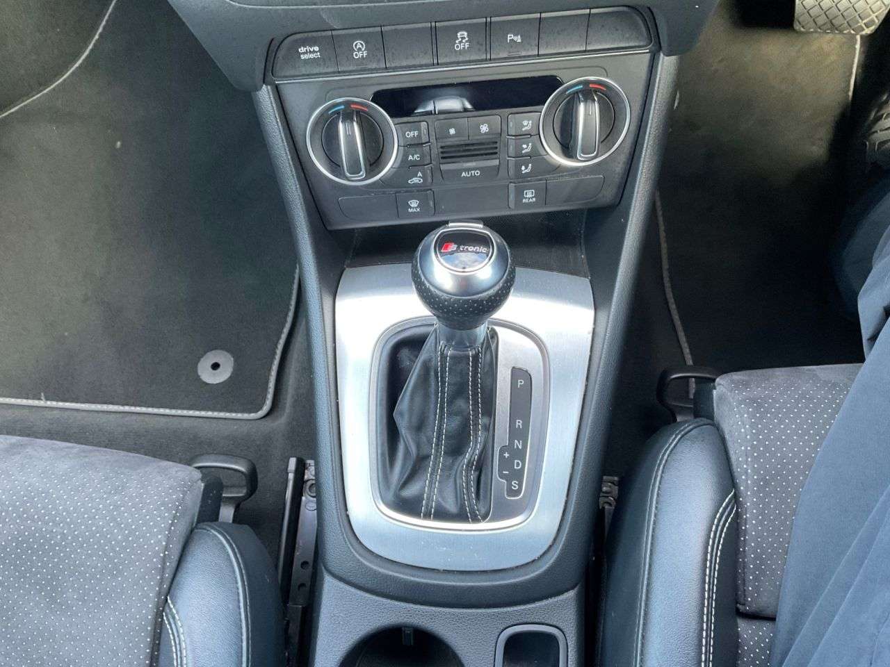 2019 AUDI Q3 2019 AUDI Q3