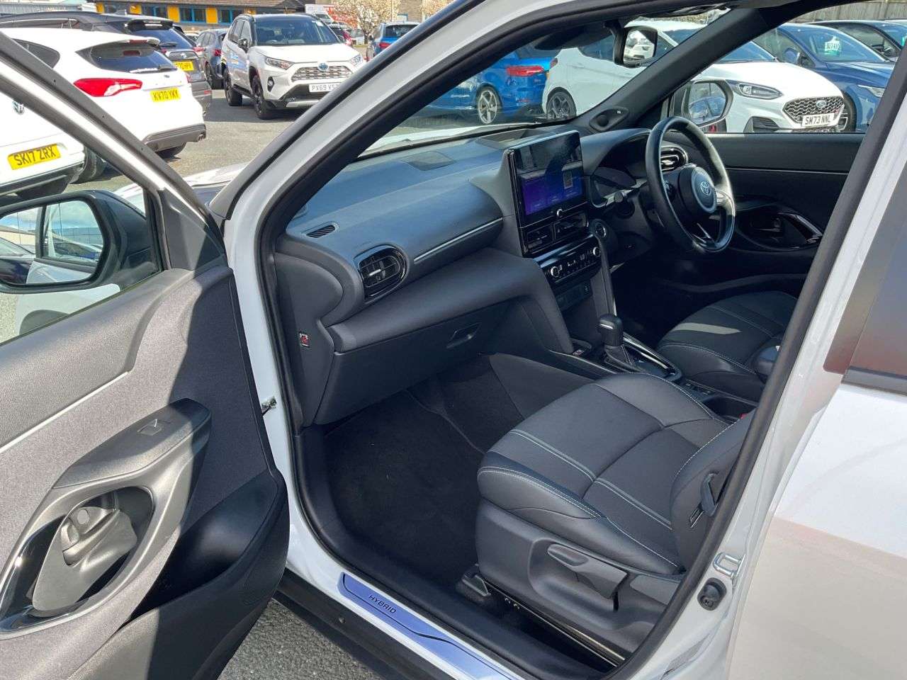 2024 TOYOTA YARIS CROSS 2024 TOYOTA YARIS CROSS