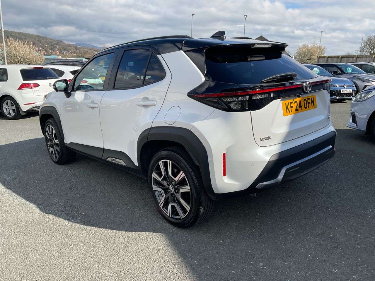 2024 TOYOTA YARIS CROSS 2024 TOYOTA YARIS CROSS