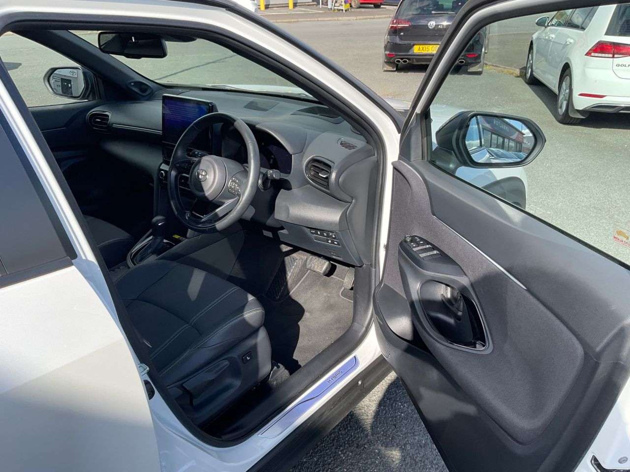 2024 TOYOTA YARIS CROSS 2024 TOYOTA YARIS CROSS