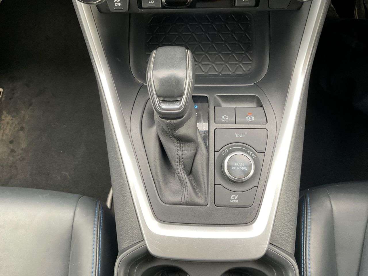 2019 TOYOTA RAV4 2019 TOYOTA RAV4
