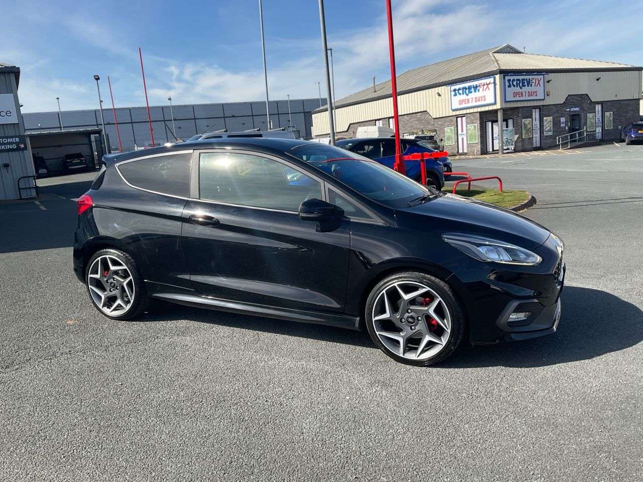 A 2018 FORD FIESTA 1.5T EcoBoost ST-3 Hatchback 3dr Petrol Manual Euro 6 (s/s) (200 ps) A 2018 FORD FIESTA 1.5T EcoBoost ST-3 Hatchback 3dr Petrol Manual Euro 6 (s/s) (200 ps)