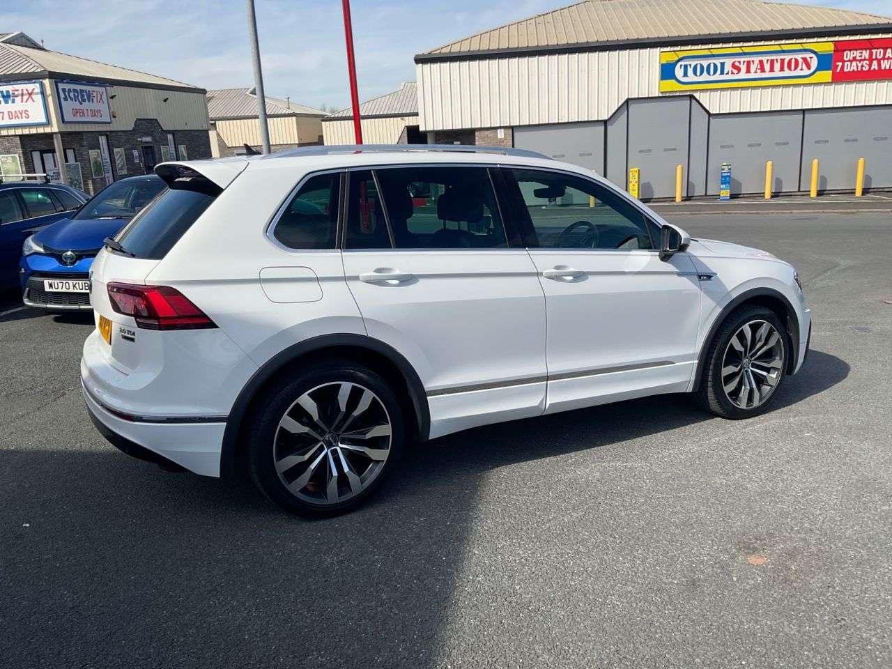 2017 VOLKSWAGEN TIGUAN 2017 VOLKSWAGEN TIGUAN