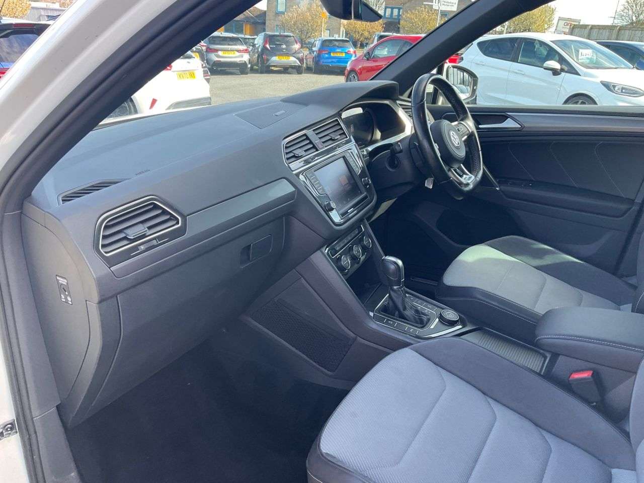 2017 VOLKSWAGEN TIGUAN 2017 VOLKSWAGEN TIGUAN