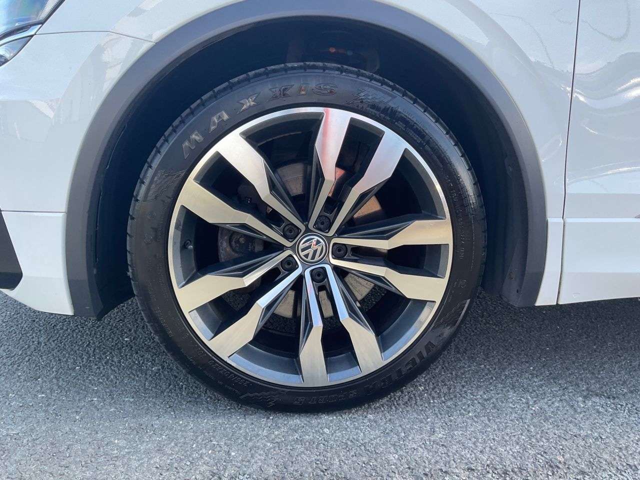 2017 VOLKSWAGEN TIGUAN 2017 VOLKSWAGEN TIGUAN