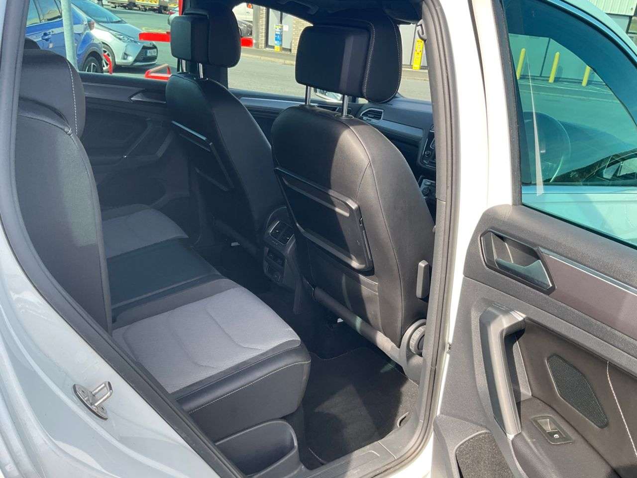 2017 VOLKSWAGEN TIGUAN 2017 VOLKSWAGEN TIGUAN