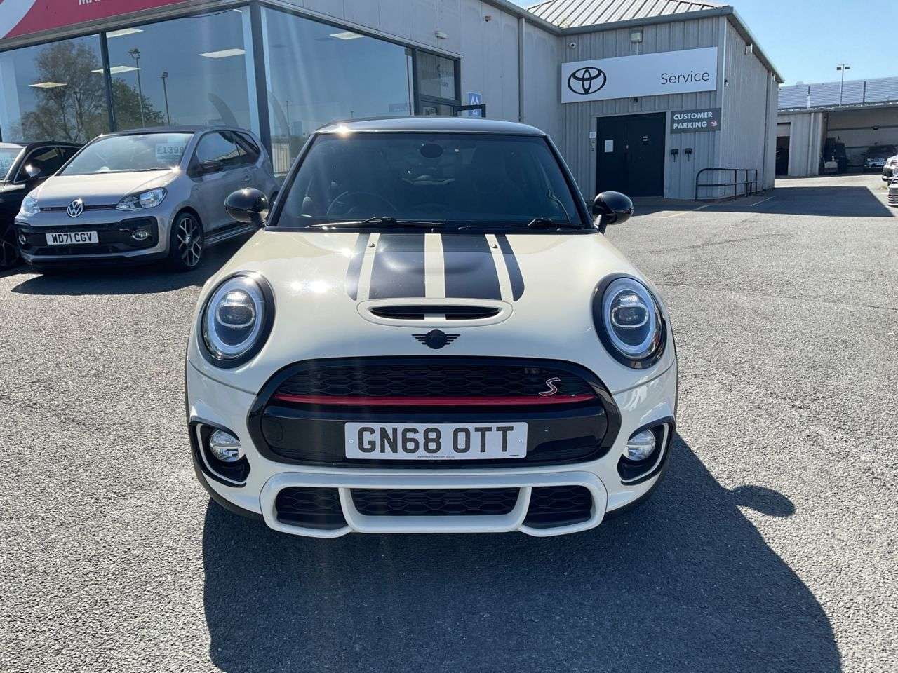 A 2018 MINI HATCH 2.0 Cooper S GPF Hatchback 3dr Petrol Manual Euro 6 (s/s) (192 ps) Nav Sens A 2018 MINI HATCH 2.0 Cooper S GPF Hatchback 3dr Petrol Manual Euro 6 (s/s) (192 ps) Nav Sens