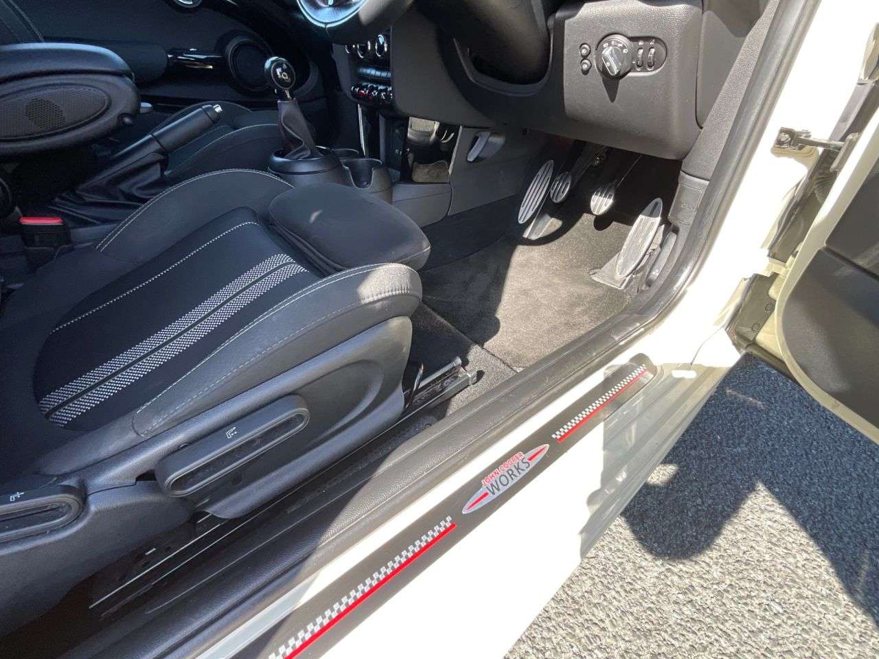 2018 MINI HATCH 2018 MINI HATCH