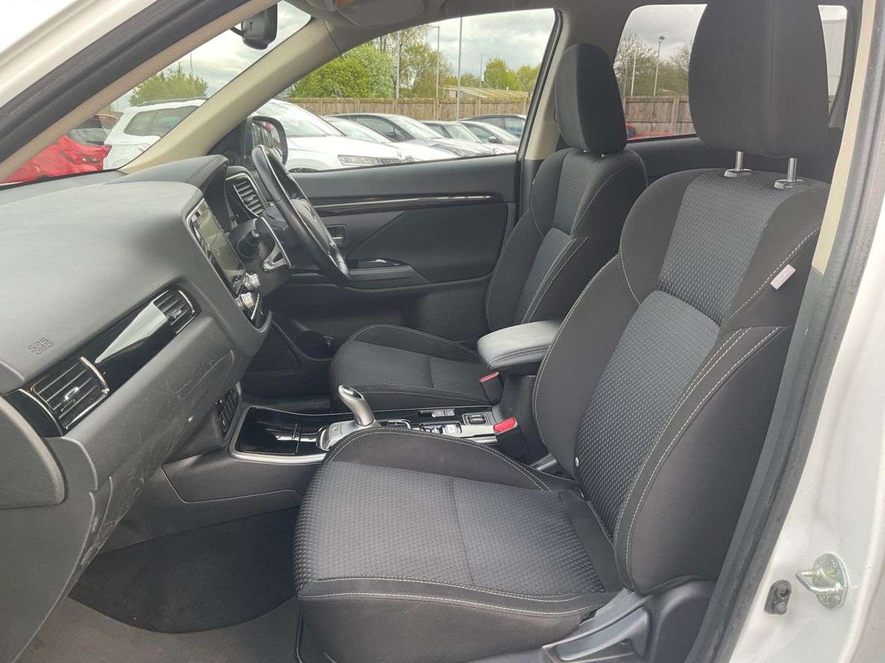 2019 MITSUBISHI OUTLANDER 2019 MITSUBISHI OUTLANDER