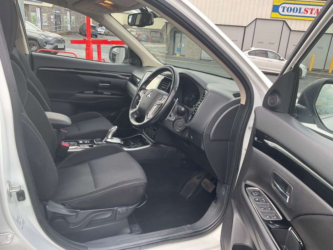 2019 MITSUBISHI OUTLANDER 2019 MITSUBISHI OUTLANDER