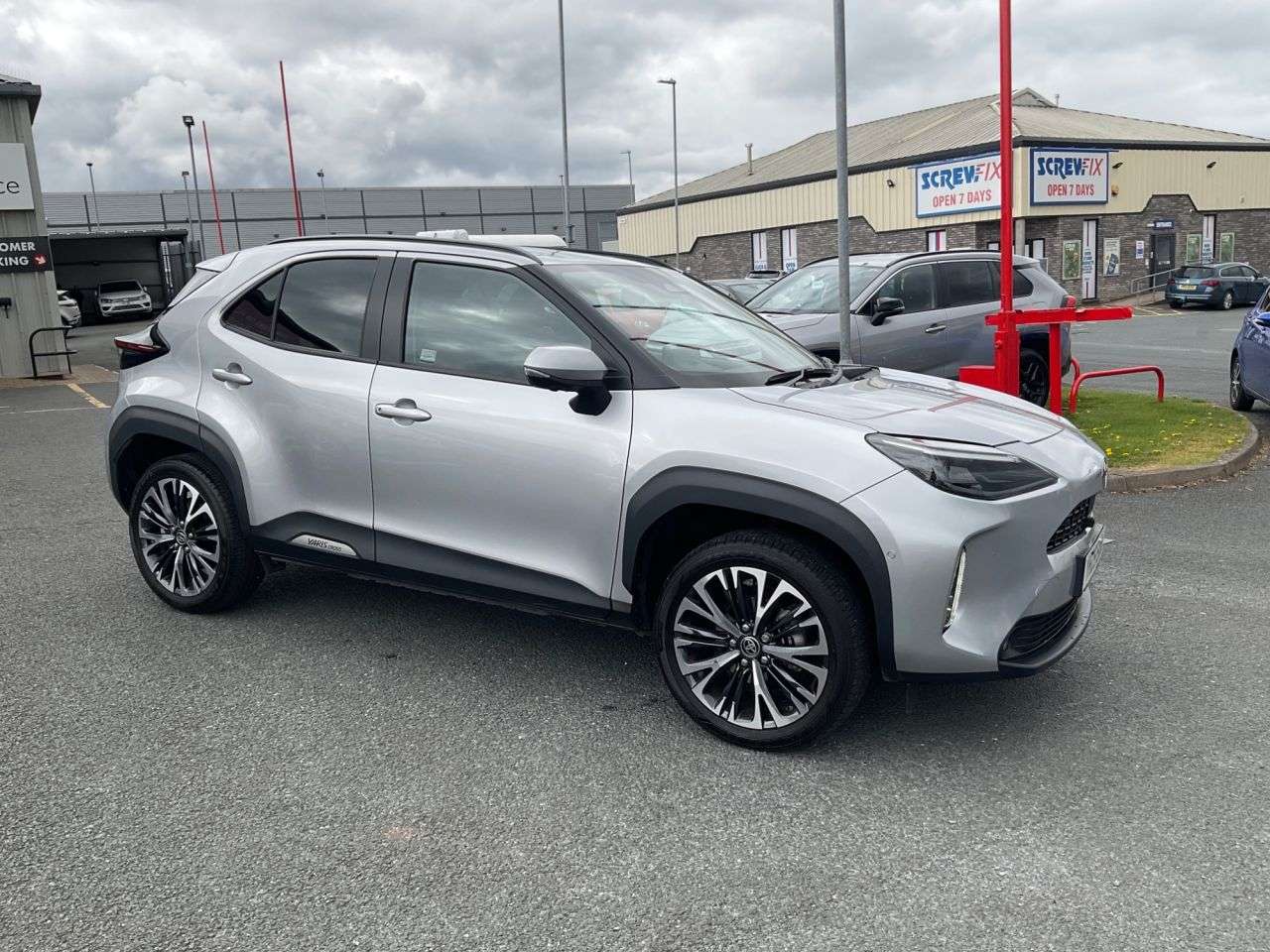 A 2025 TOYOTA YARIS CROSS 1.5 VVT-h Excel SUV 5dr Petrol Hybrid E-CVT AWD Euro 6 (s/s) (116 ps) A 2025 TOYOTA YARIS CROSS 1.5 VVT-h Excel SUV 5dr Petrol Hybrid E-CVT AWD Euro 6 (s/s) (116 ps)