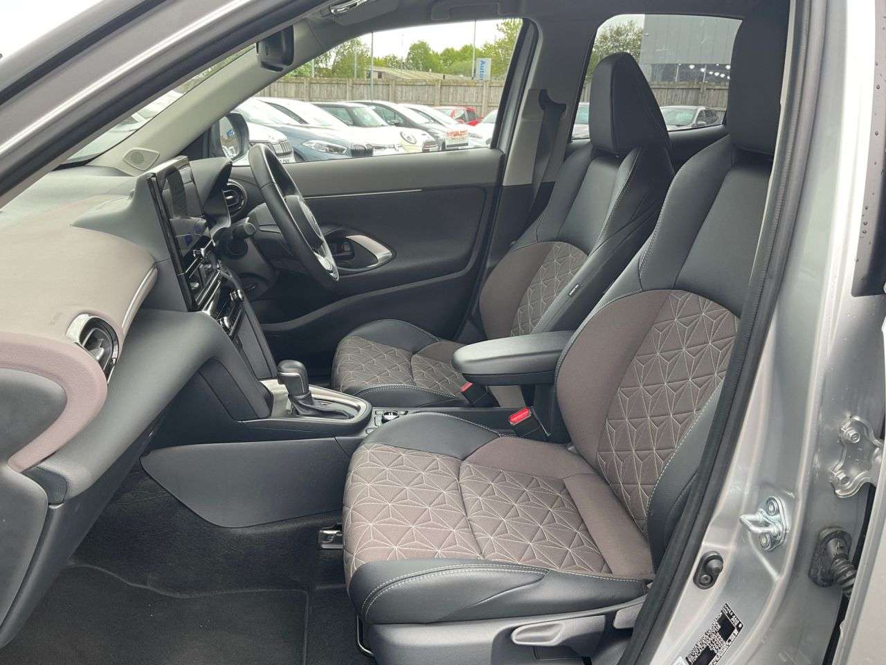2025 TOYOTA YARIS CROSS 2025 TOYOTA YARIS CROSS