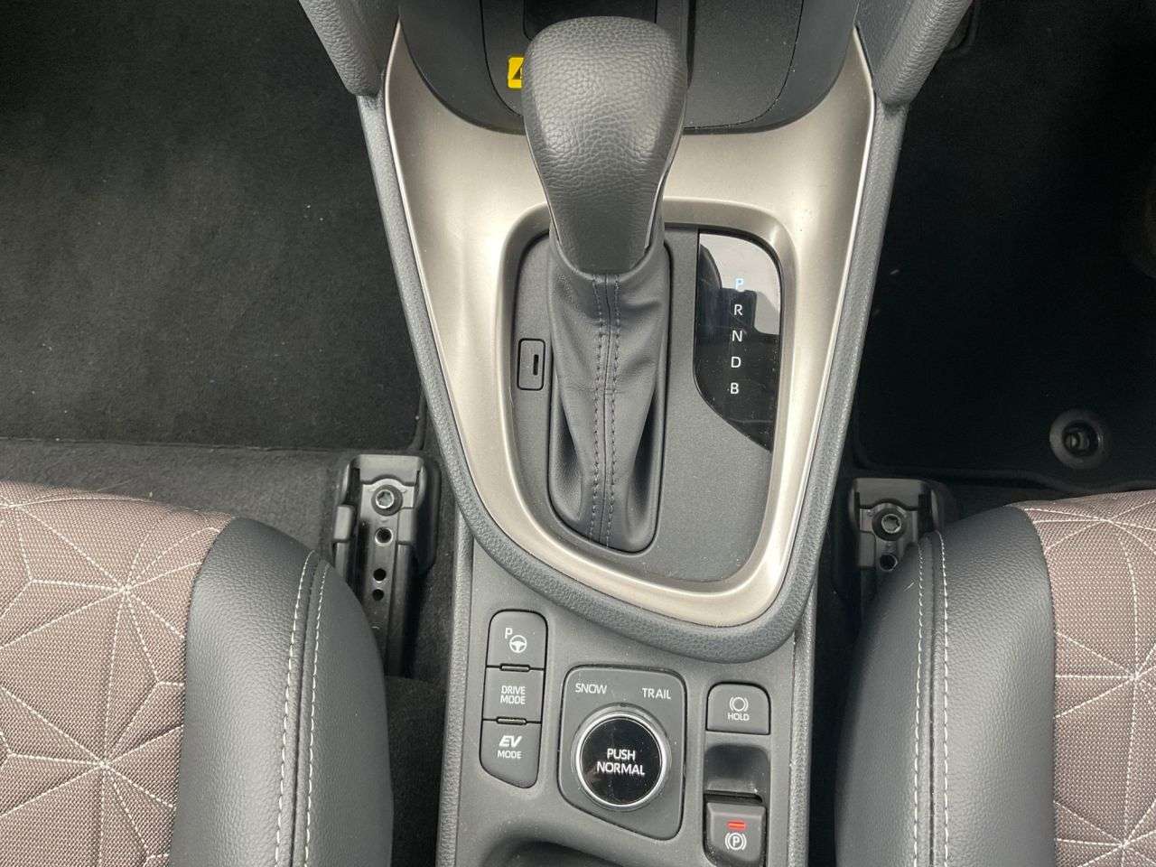 2025 TOYOTA YARIS CROSS 2025 TOYOTA YARIS CROSS