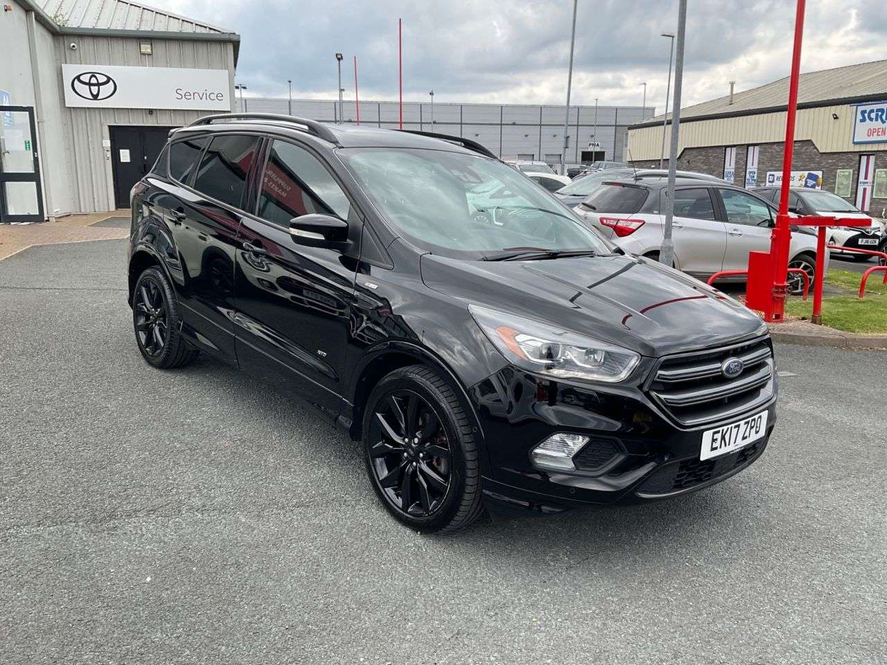 A 2017 FORD KUGA 2.0 TDCi ST-Line X SUV 5dr Diesel Powershift AWD Euro 6 (s/s) (180 ps) A 2017 FORD KUGA 2.0 TDCi ST-Line X SUV 5dr Diesel Powershift AWD Euro 6 (s/s) (180 ps)