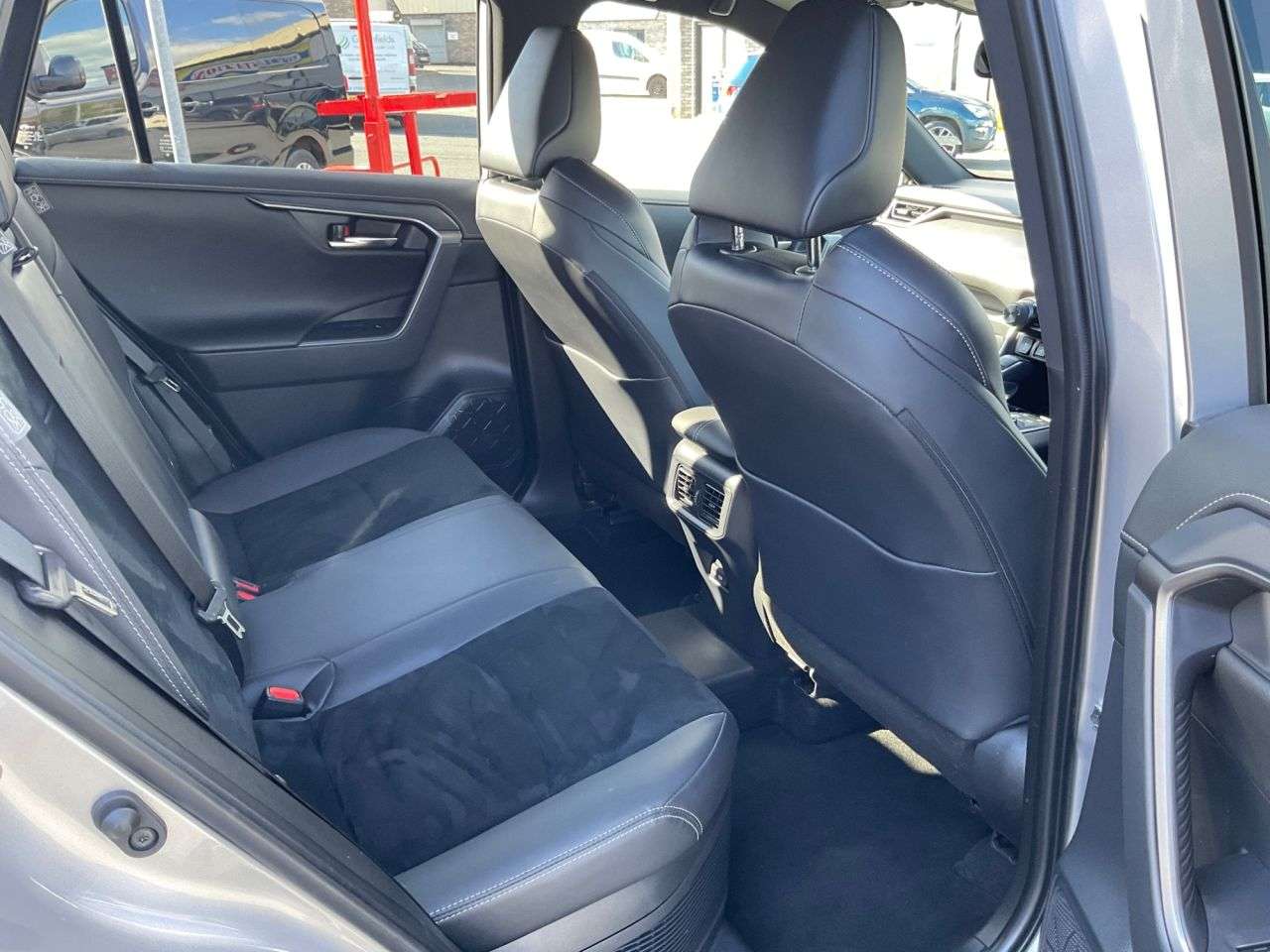 2025 TOYOTA RAV4 2025 TOYOTA RAV4