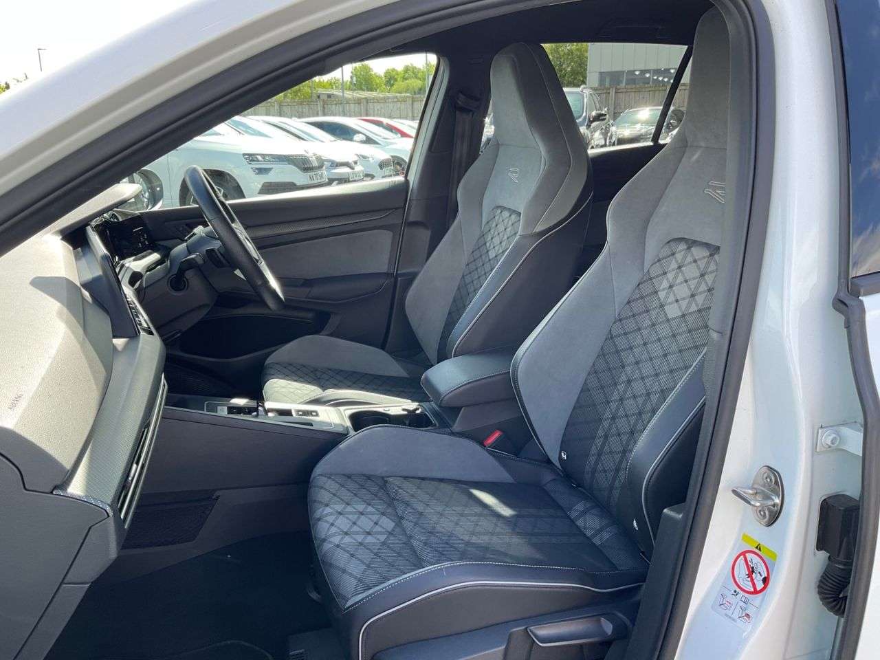 2021 VOLKSWAGEN GOLF 2021 VOLKSWAGEN GOLF