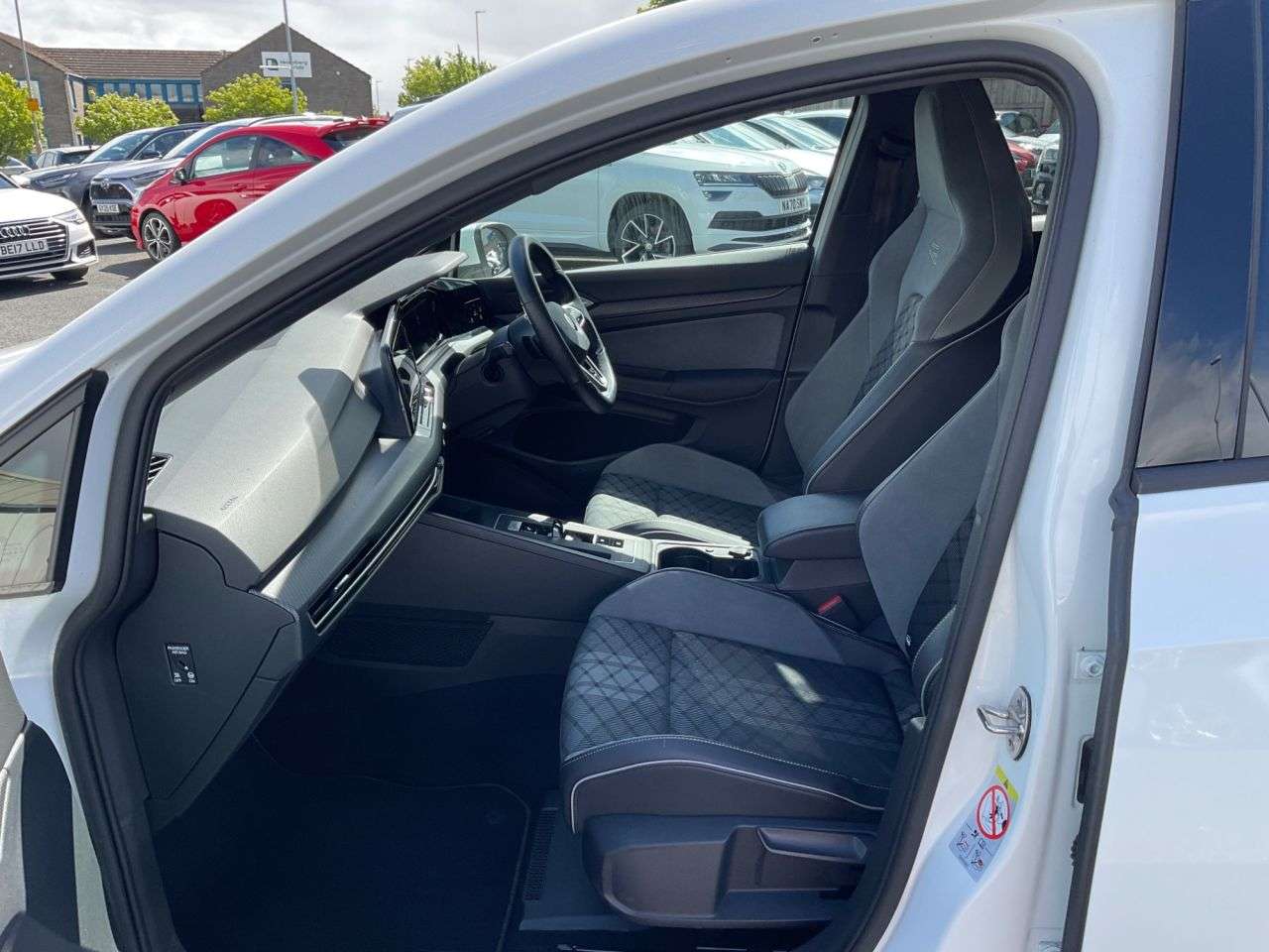 2021 VOLKSWAGEN GOLF 2021 VOLKSWAGEN GOLF