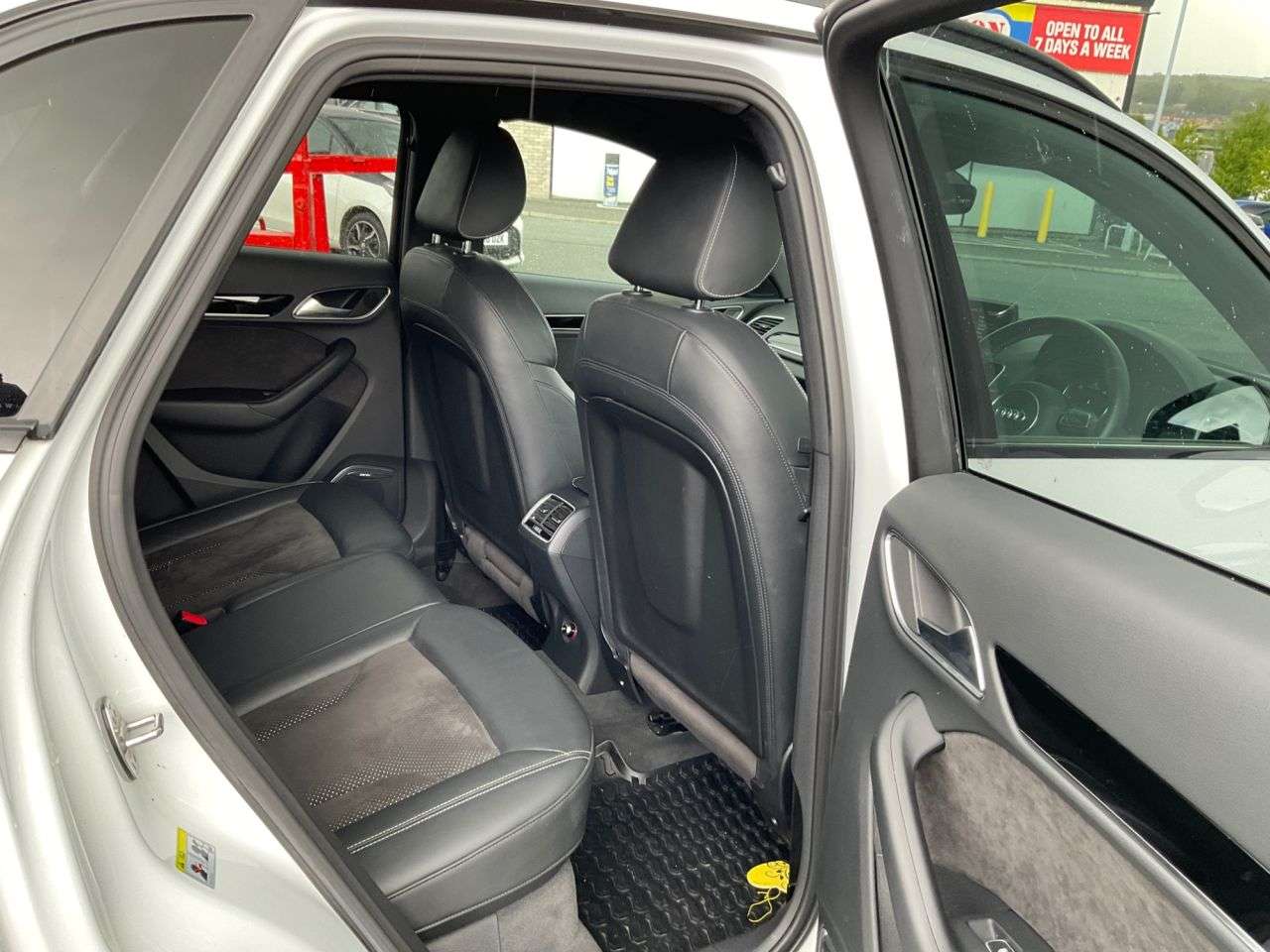 2017 AUDI Q3 2017 AUDI Q3