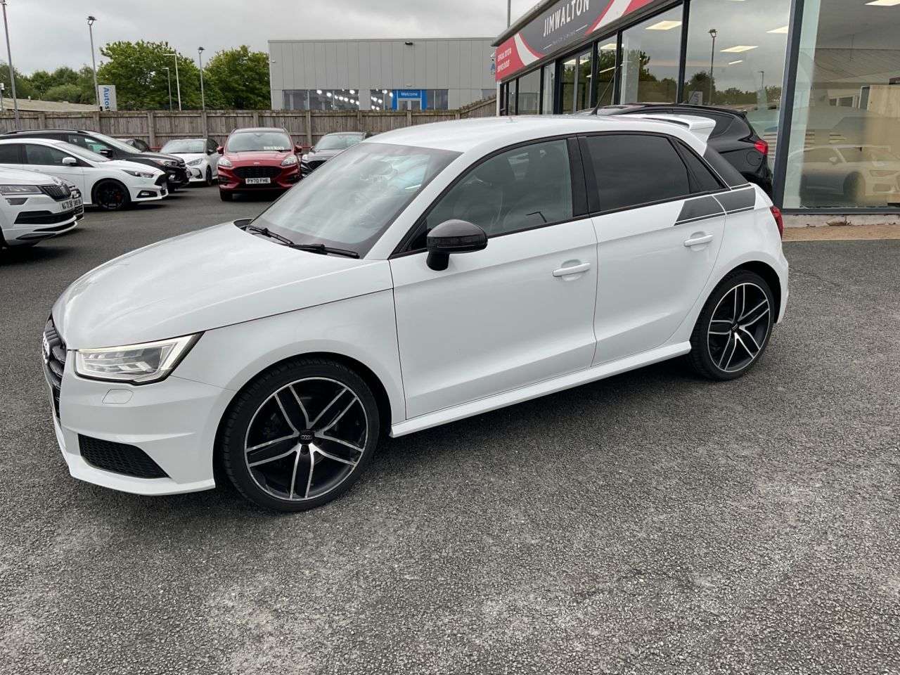 2017 AUDI S1 2017 AUDI S1