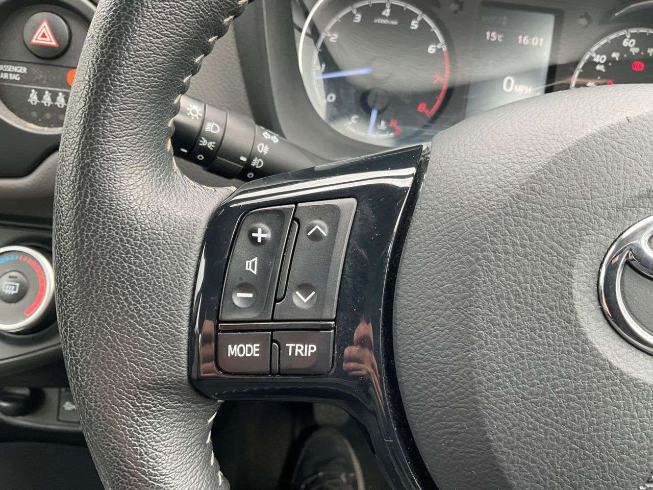 2019 TOYOTA YARIS 2019 TOYOTA YARIS