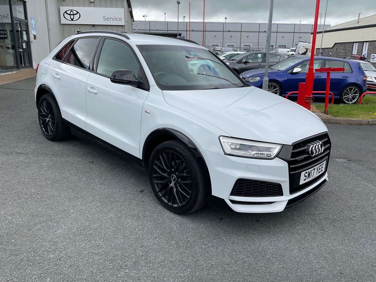 A 2017 AUDI Q3 2.0 TDI Black Edition SUV 5dr Diesel S Tronic quattro Euro 6 (s/s) (184 ps) A 2017 AUDI Q3 2.0 TDI Black Edition SUV 5dr Diesel S Tronic quattro Euro 6 (s/s) (184 ps)