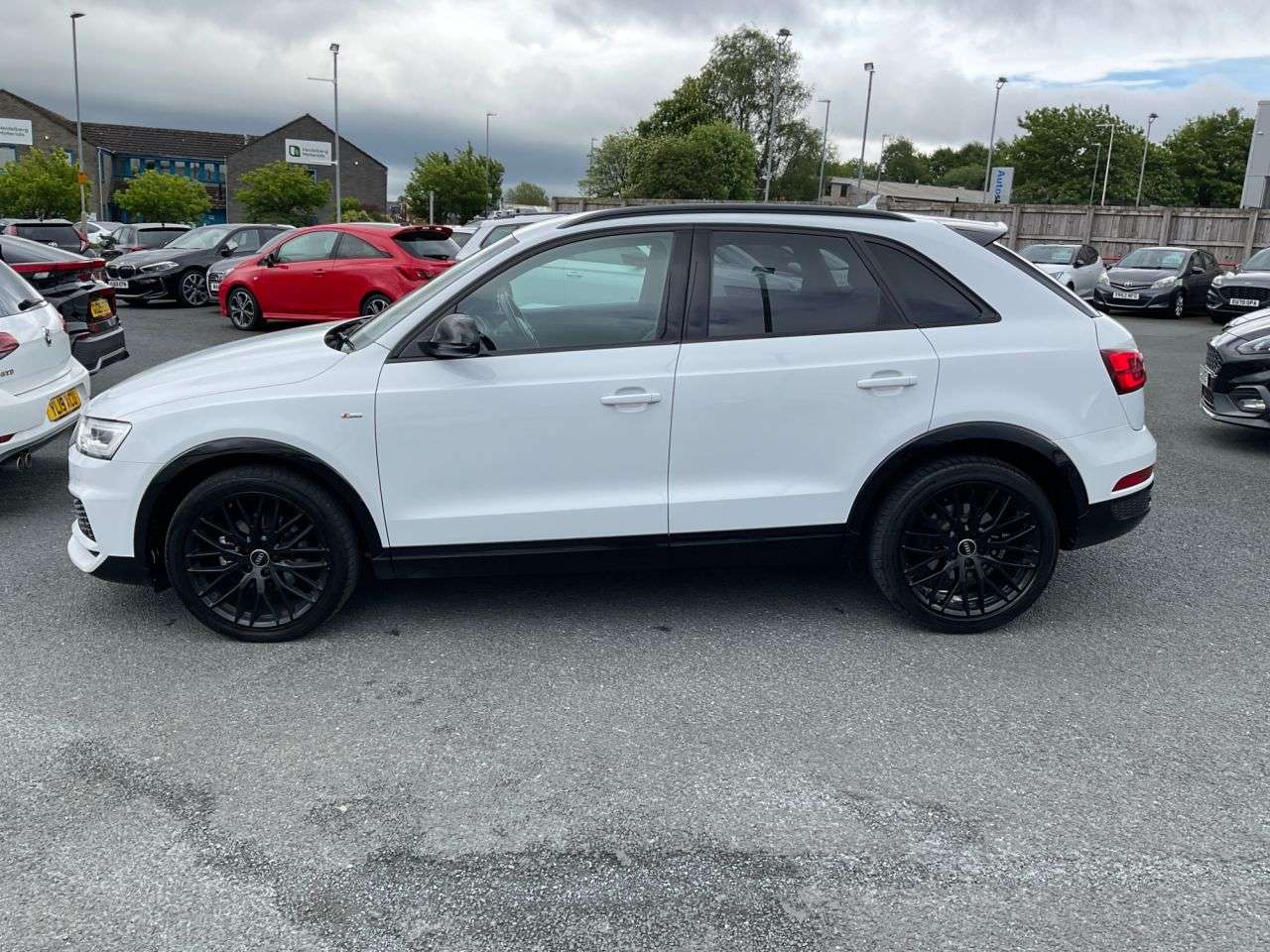 2017 AUDI Q3 2017 AUDI Q3