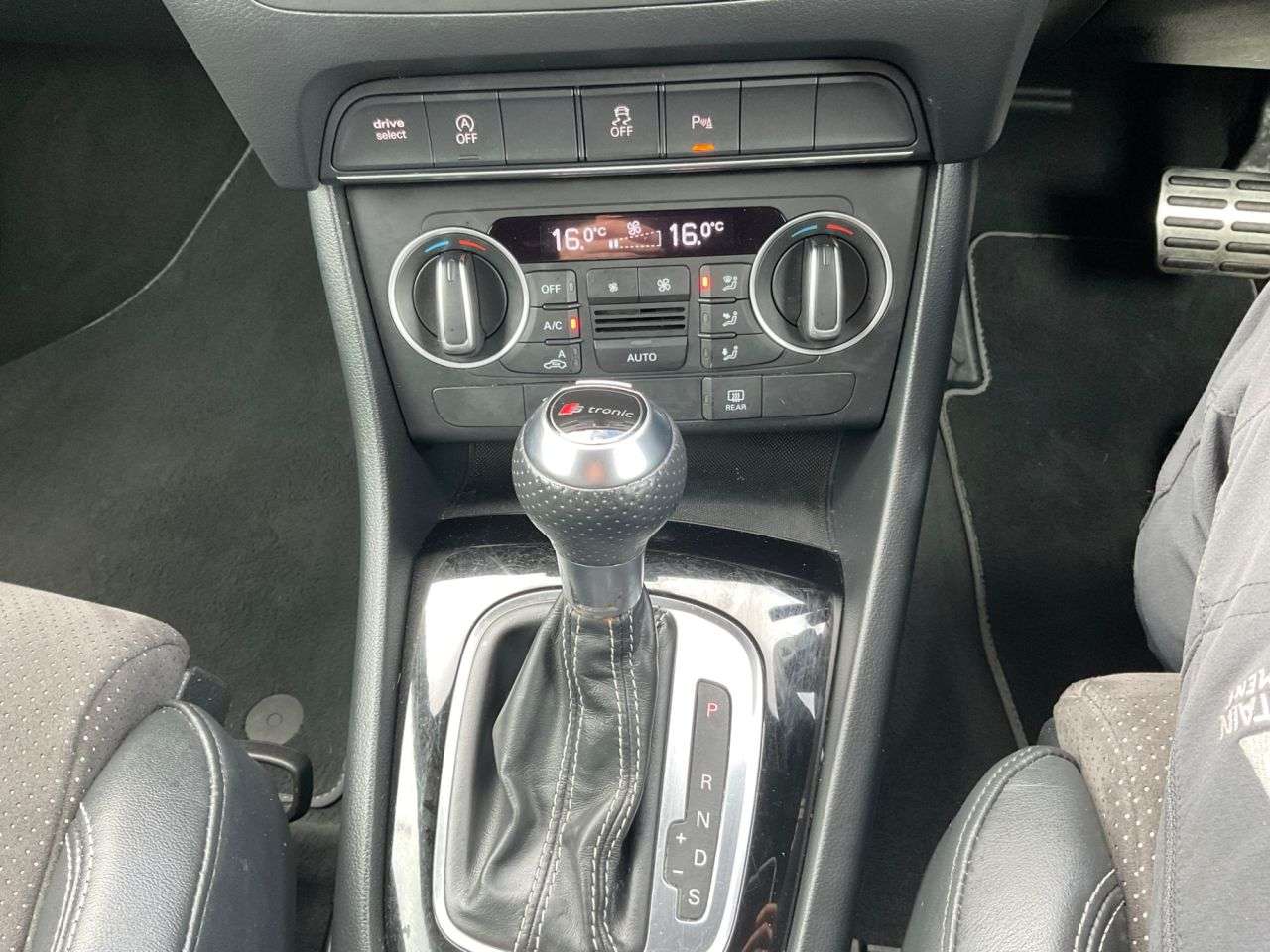 2017 AUDI Q3 2017 AUDI Q3