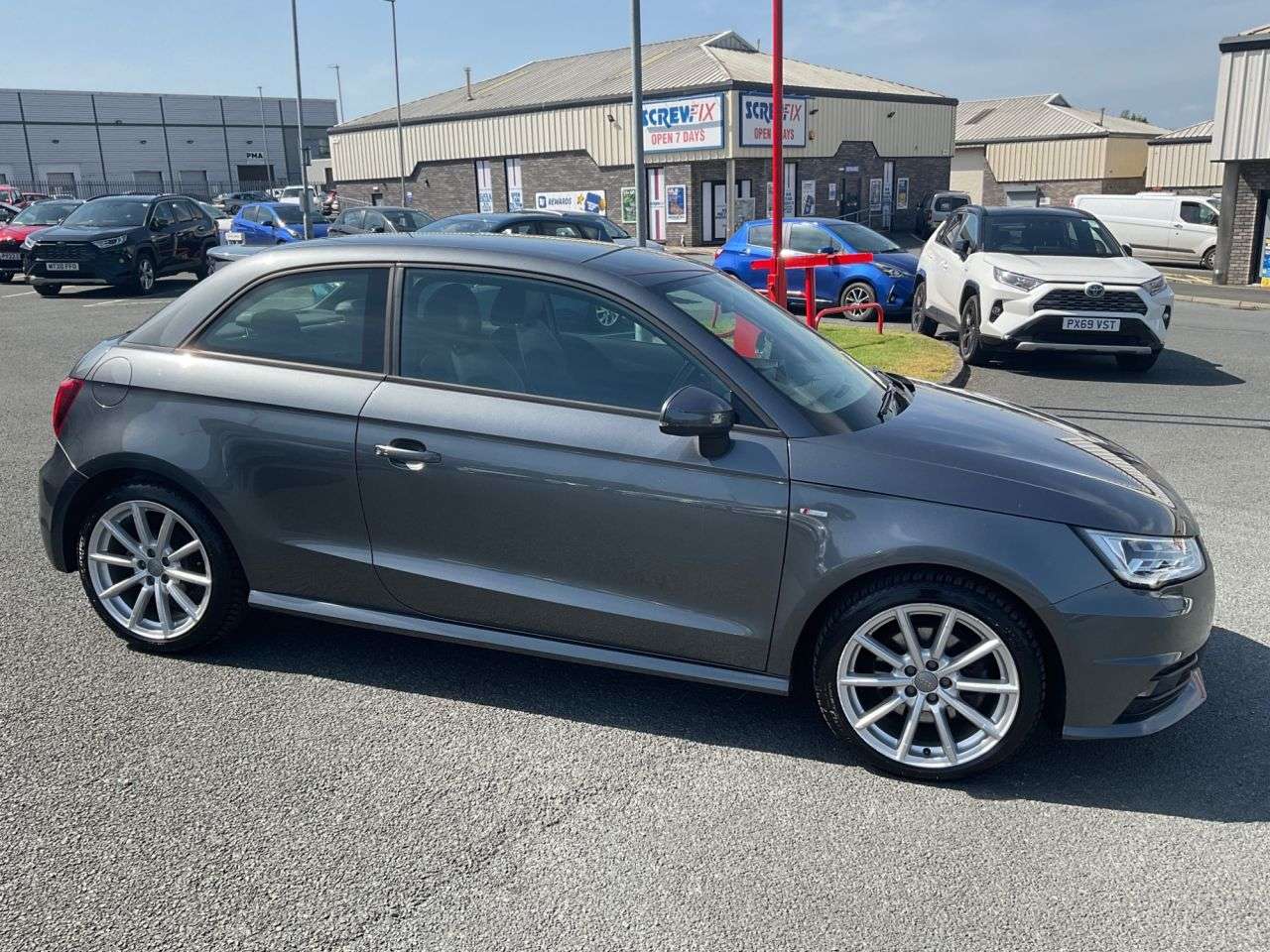 A 2016 AUDI A1 1.4 TFSI S line Hatchback 3dr Petrol Manual Euro 6 (s/s) (125 ps) A 2016 AUDI A1 1.4 TFSI S line Hatchback 3dr Petrol Manual Euro 6 (s/s) (125 ps)