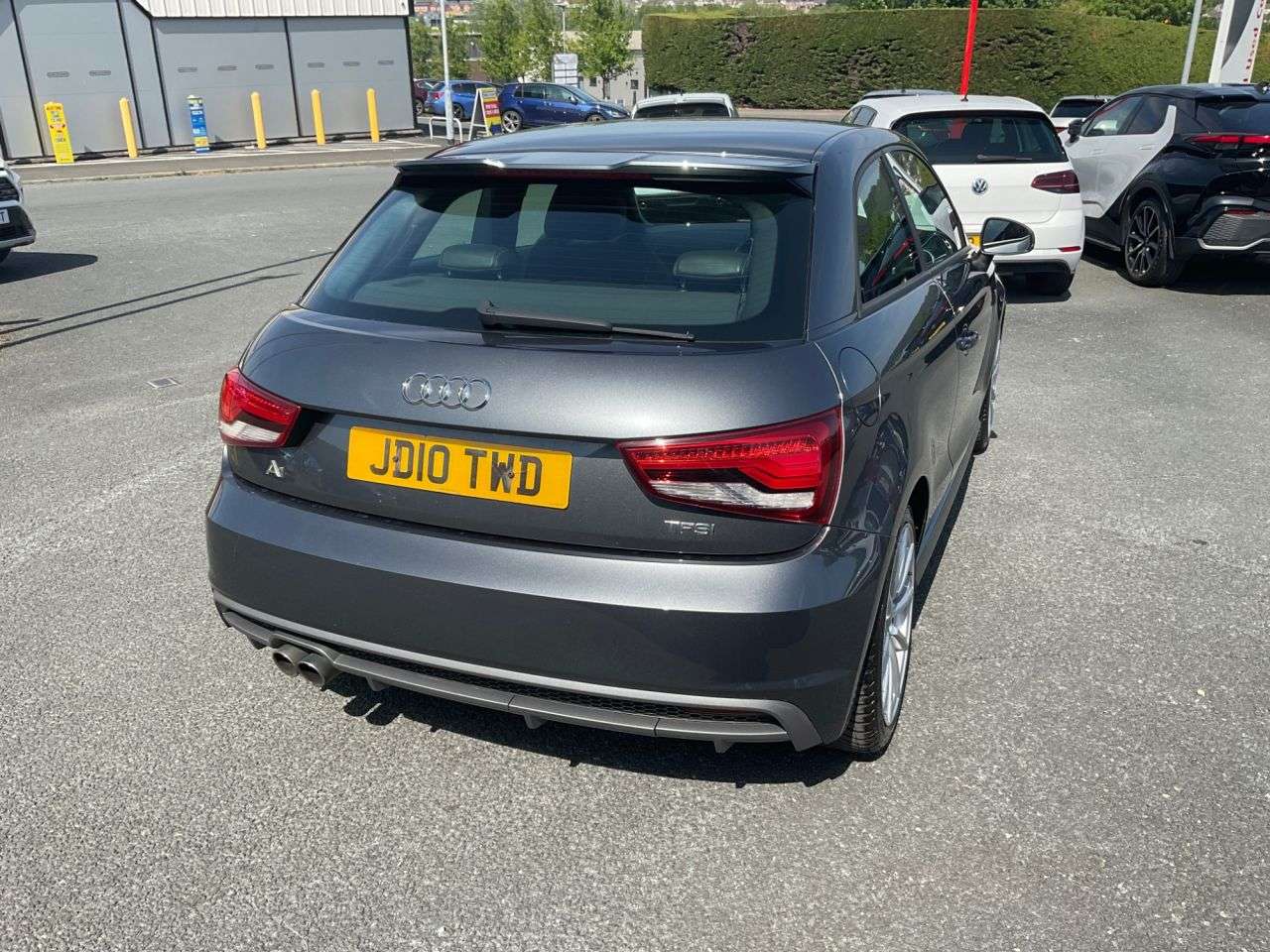 2016 AUDI A1 2016 AUDI A1