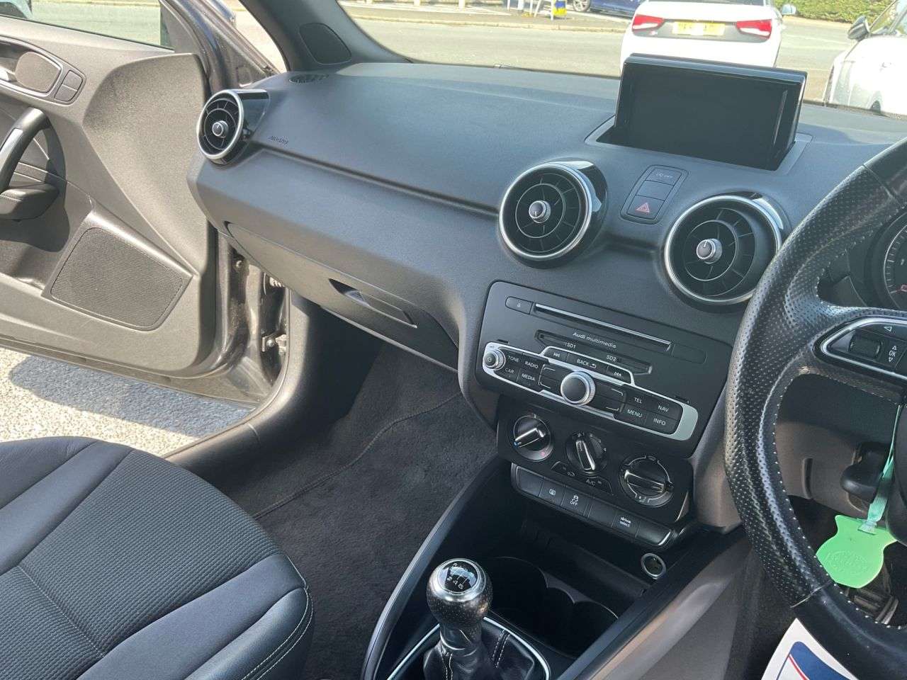 2016 AUDI A1 2016 AUDI A1