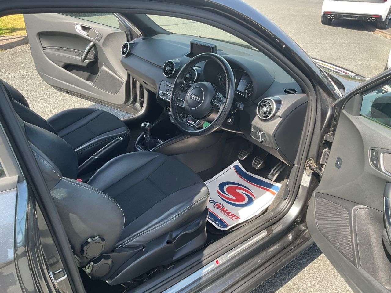 2016 AUDI A1 2016 AUDI A1
