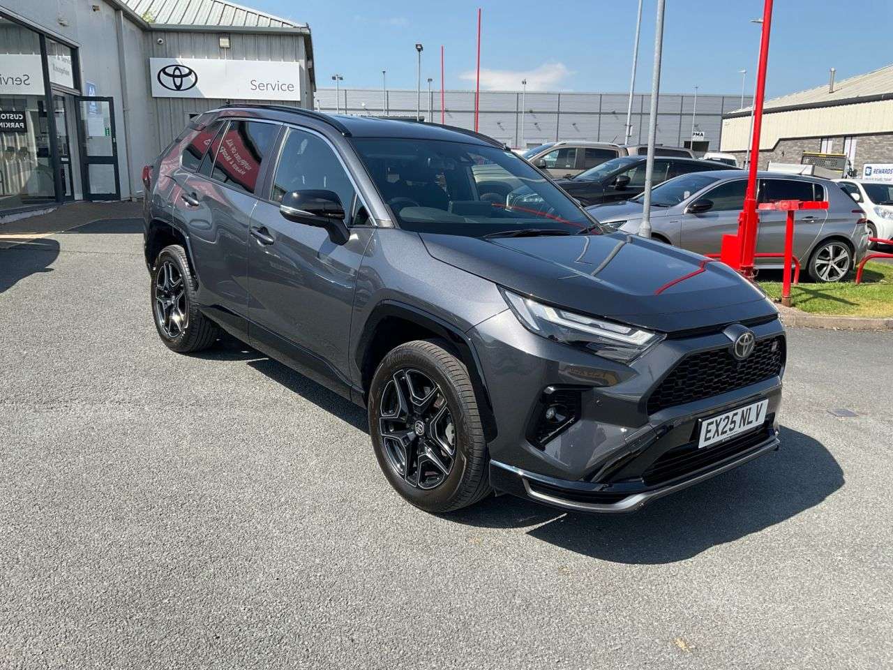 A 2025 TOYOTA RAV4 2.5 VVT 18.1kWh GR SPORT SUV 5dr Petrol Plug-in Hybrid CVT 4WD Euro 6 (s/s) A 2025 TOYOTA RAV4 2.5 VVT 18.1kWh GR SPORT SUV 5dr Petrol Plug-in Hybrid CVT 4WD Euro 6 (s/s)