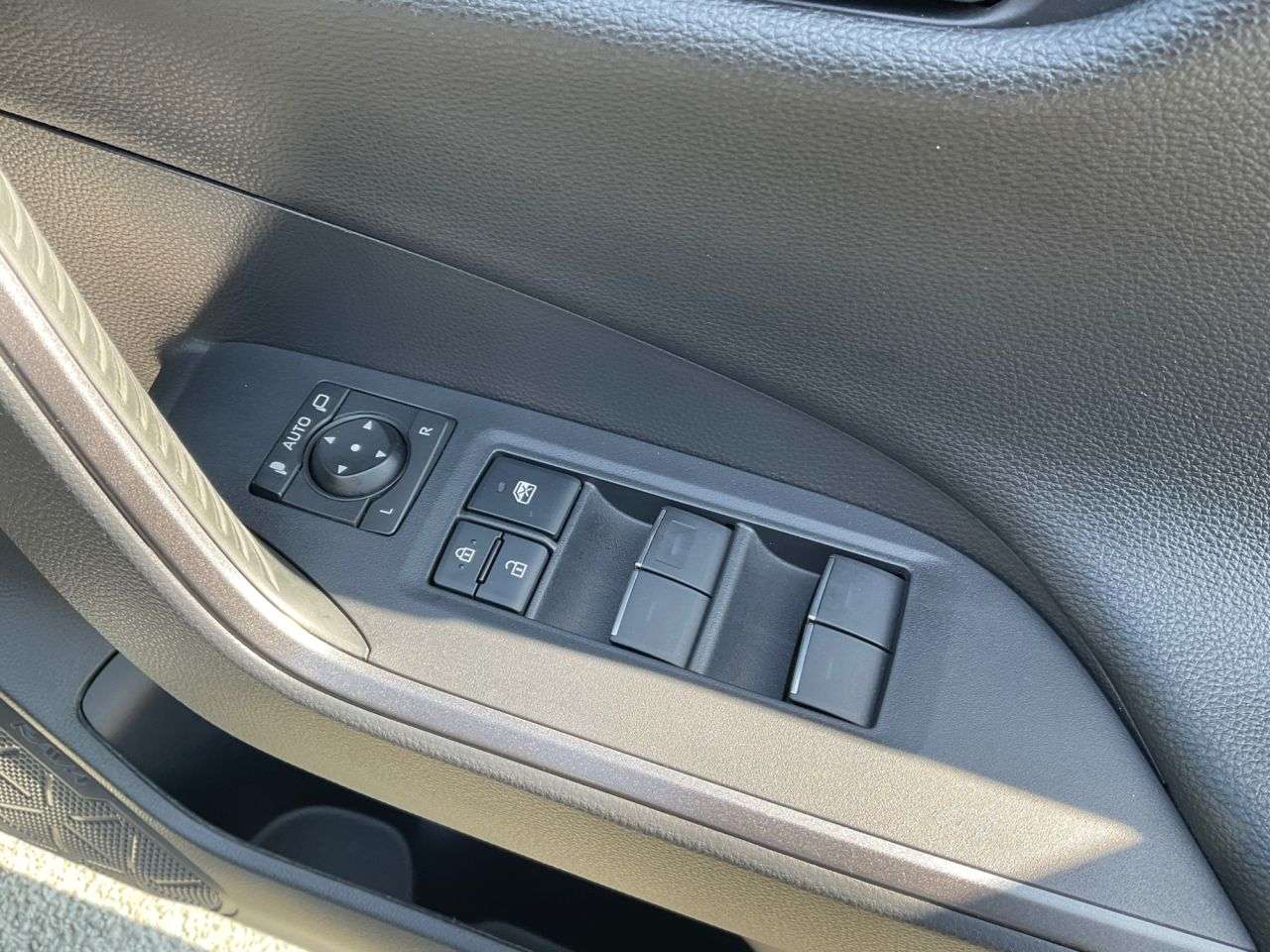 2025 TOYOTA RAV4 2025 TOYOTA RAV4